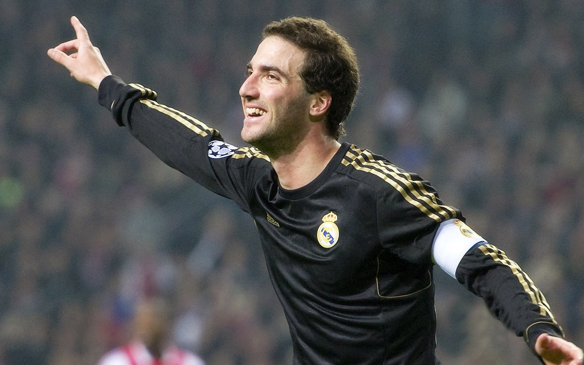 体育明星携手慈善机构举办公益赛 助力贫困地区儿童体育梦想